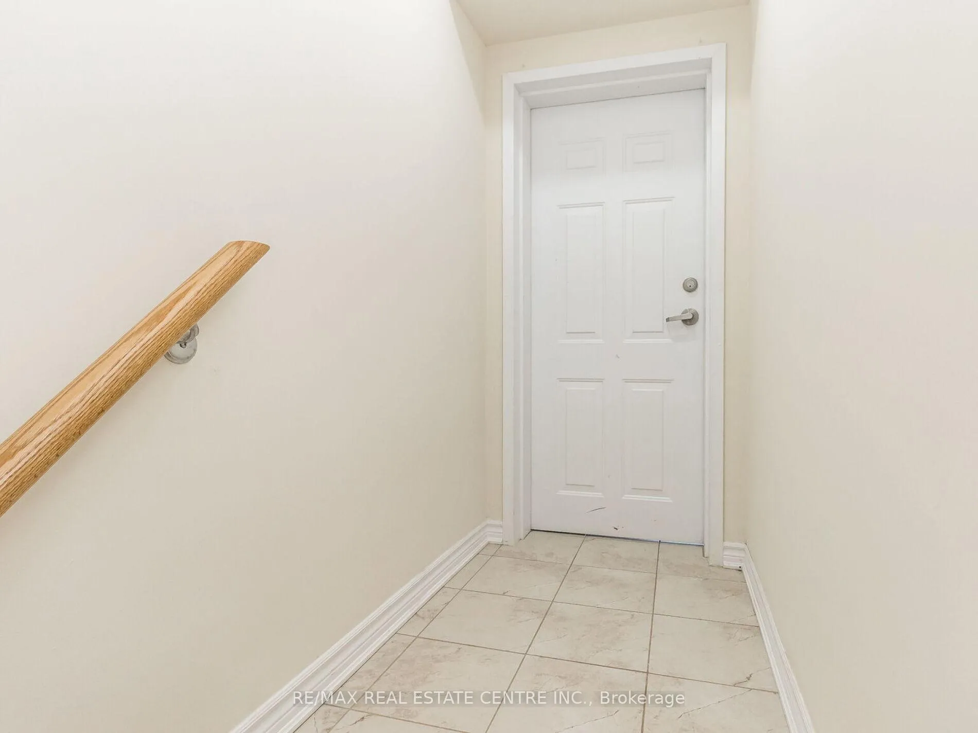 Photo 7 of Unit 09, 200 Veterans Drive, Brampton, Northwest Brampton — HOMEH