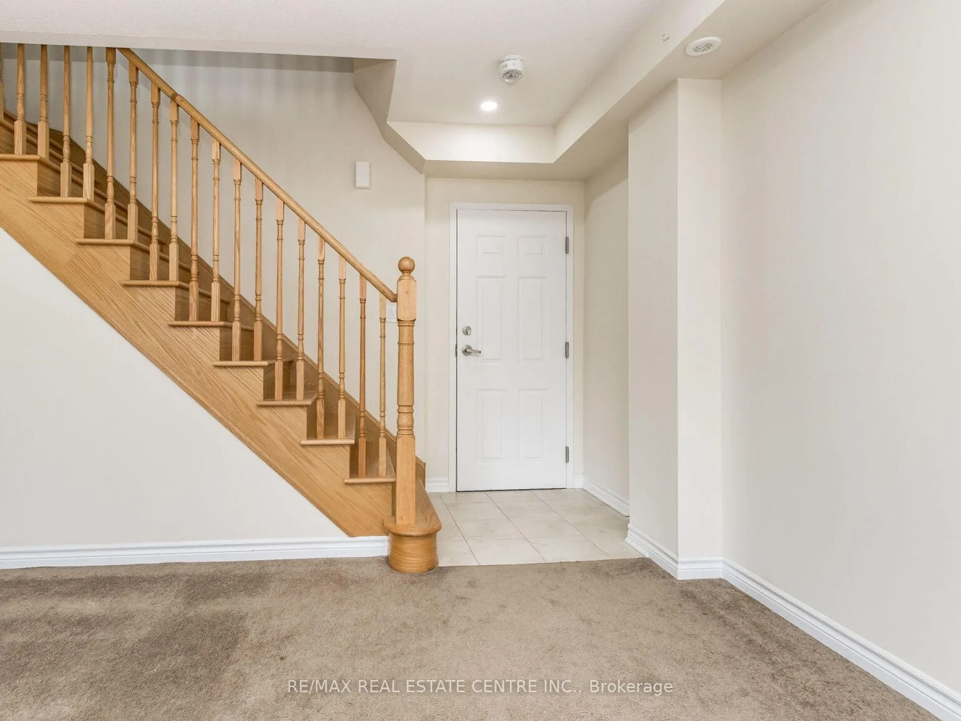 Photo 8 of Unit 09, 200 Veterans Drive, Brampton, Northwest Brampton — HOMEH
