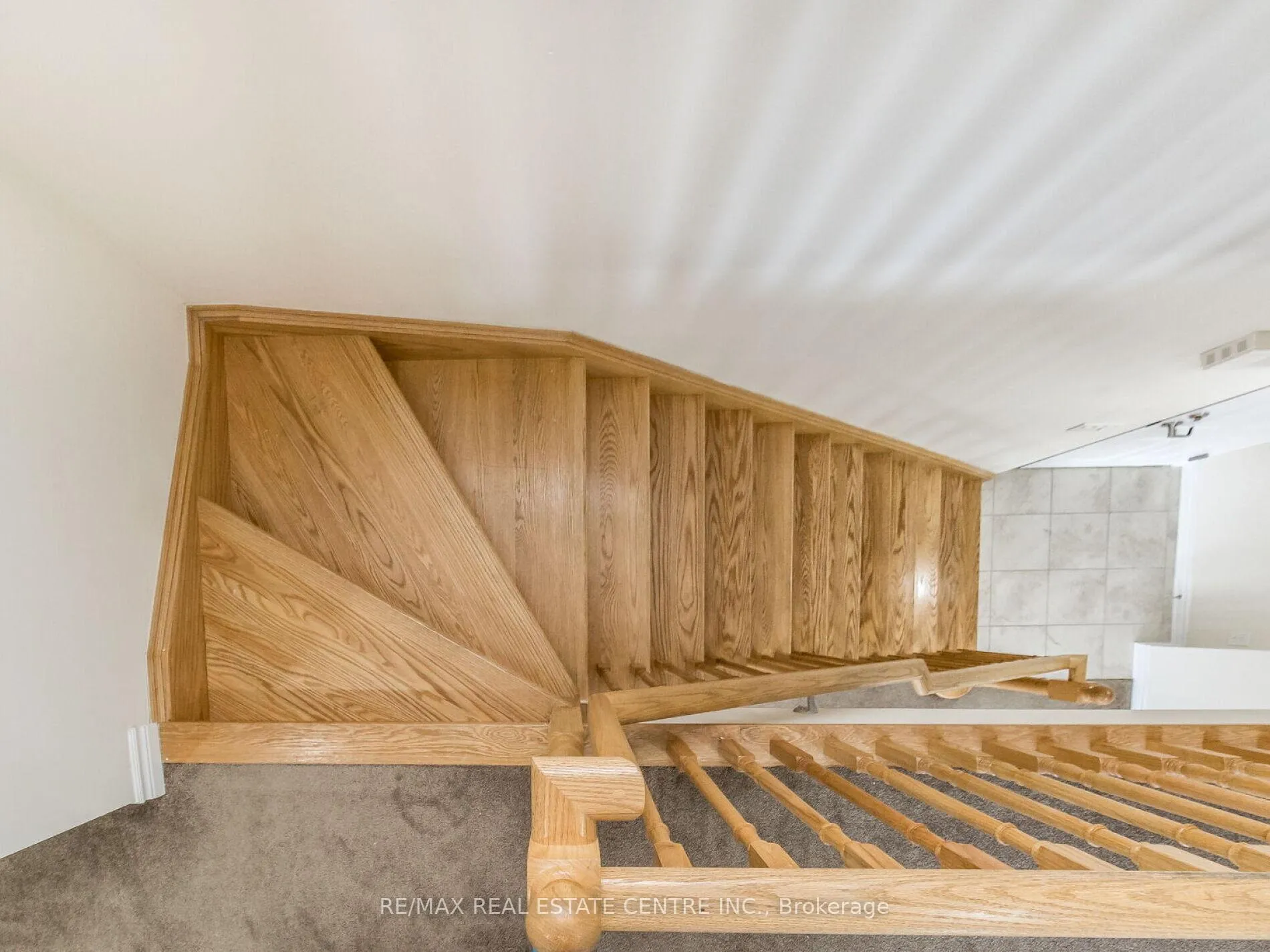 Photo 17 of Unit 09, 200 Veterans Drive, Brampton, Northwest Brampton — HOMEH