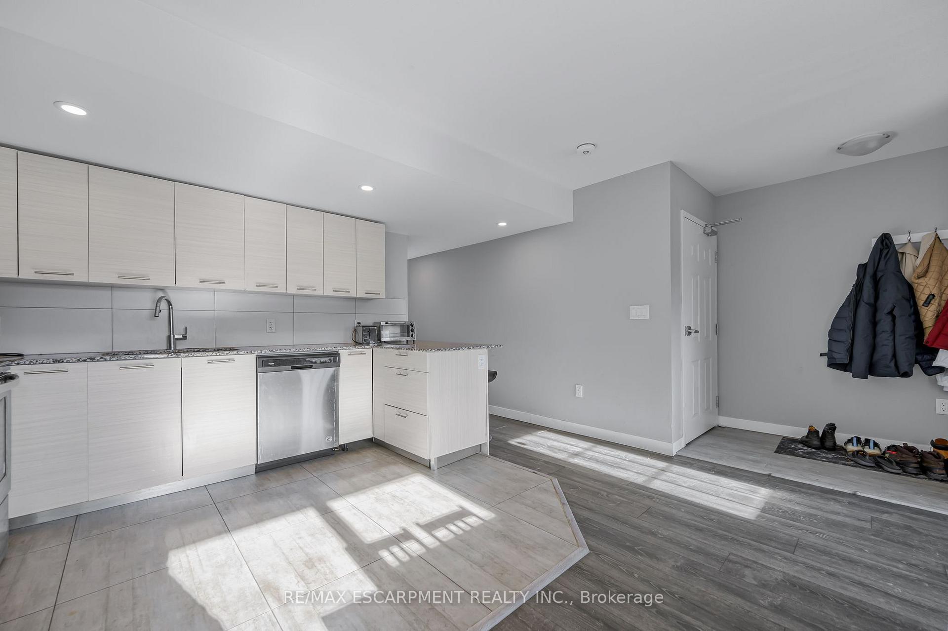 Photo 8 of Unit 212, 338 Albert Street, Waterloo, Lakeshore Village — HOMEH