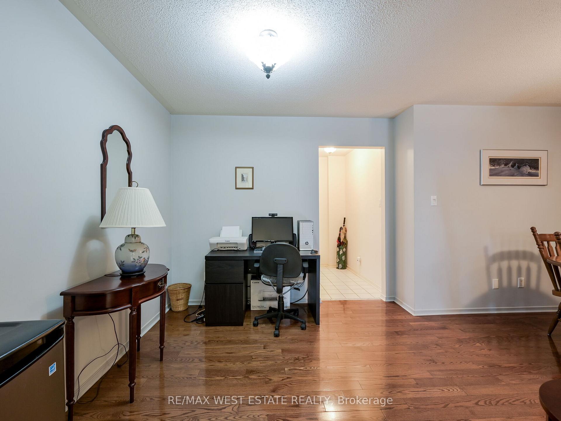 Photo 14 of 26 Bridlefield Crescent, Caledon, Bolton North — HOMEH