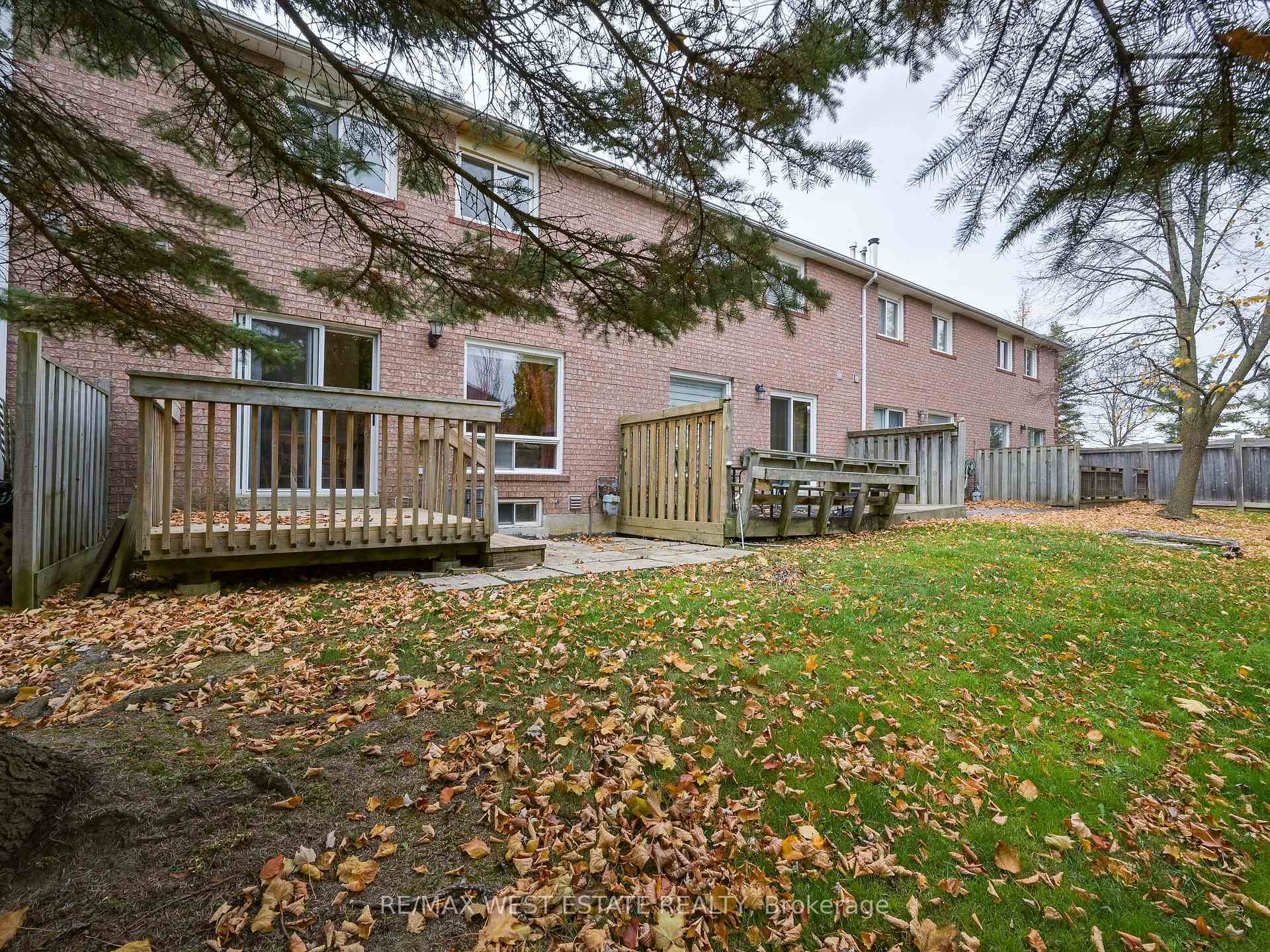 Photo 27 of 26 Bridlefield Crescent, Caledon, Bolton North — HOMEH