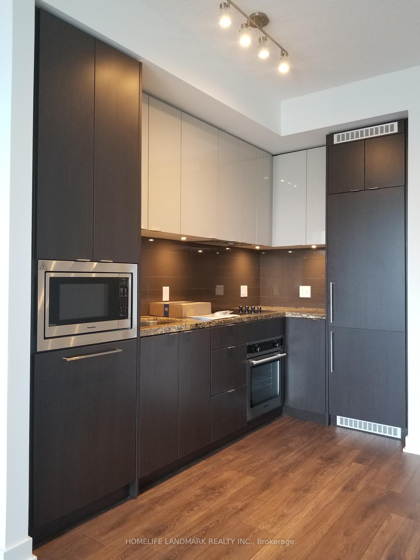 Photo 7 of Unit 3903, 125 Blue Jays Way, Toronto, Waterfront Communities — HOMEH