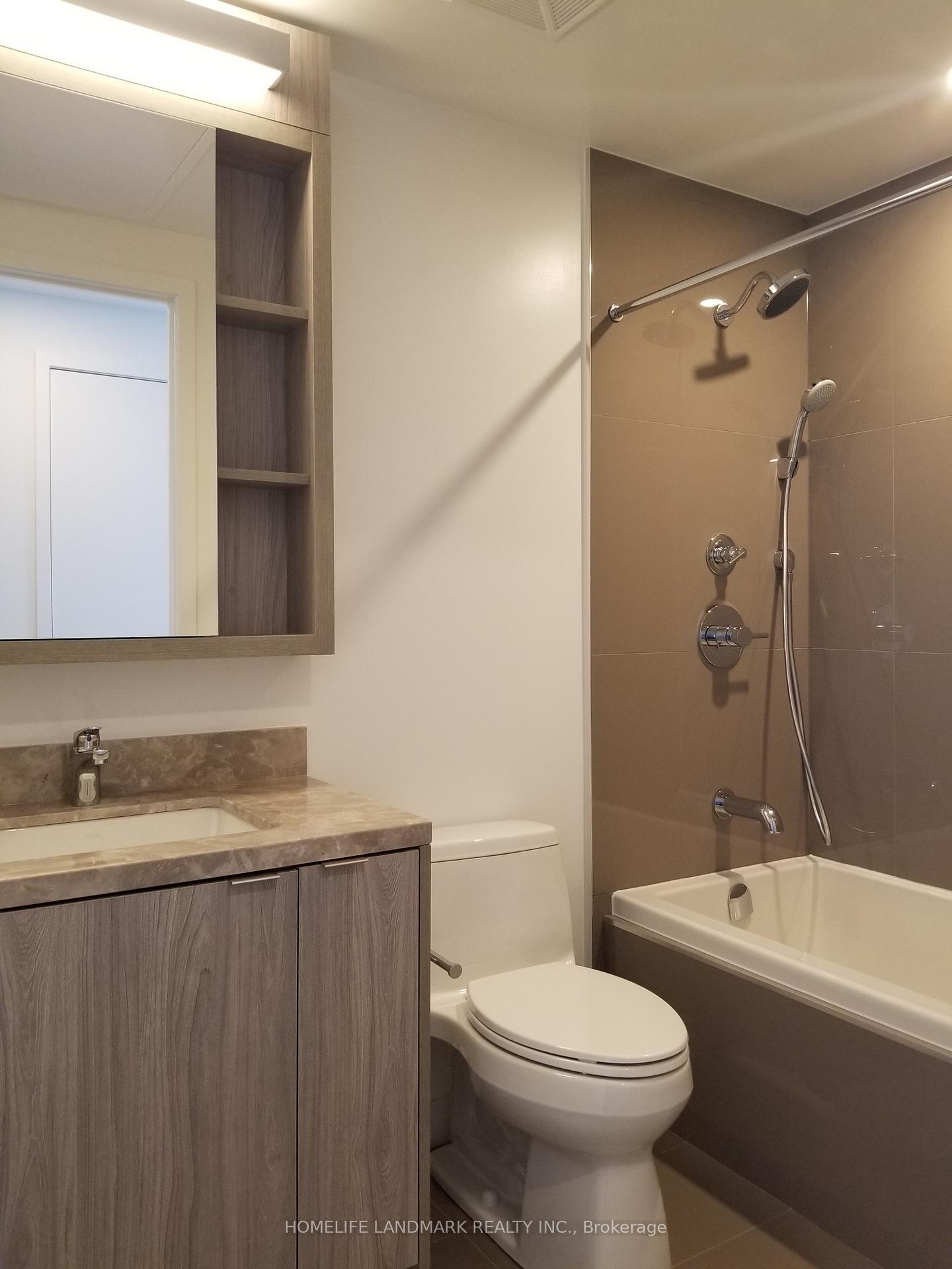 Photo 11 of Unit 3903, 125 Blue Jays Way, Toronto, Waterfront Communities — HOMEH