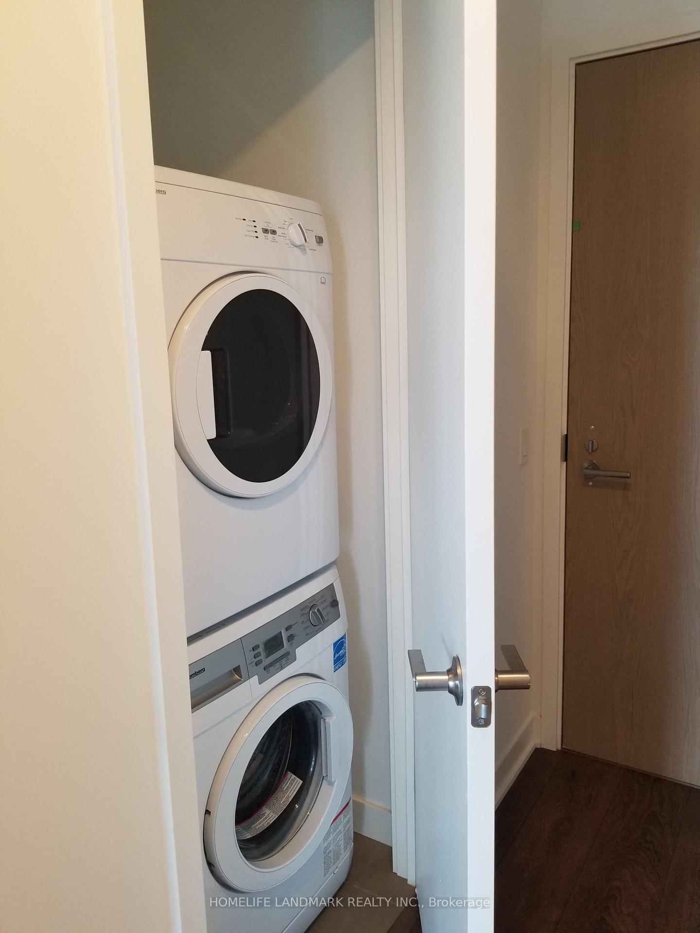 Photo 12 of Unit 3903, 125 Blue Jays Way, Toronto, Waterfront Communities — HOMEH