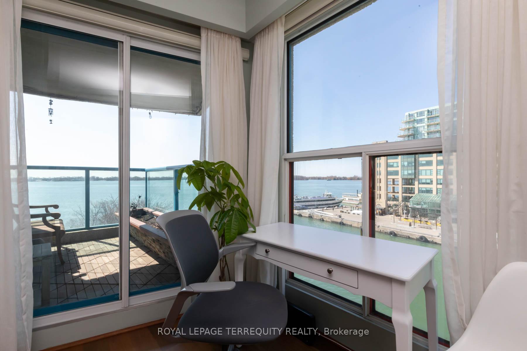 Photo 11 of Unit 708, 99 Harbour Square, Toronto, Waterfront Communities — HOMEH