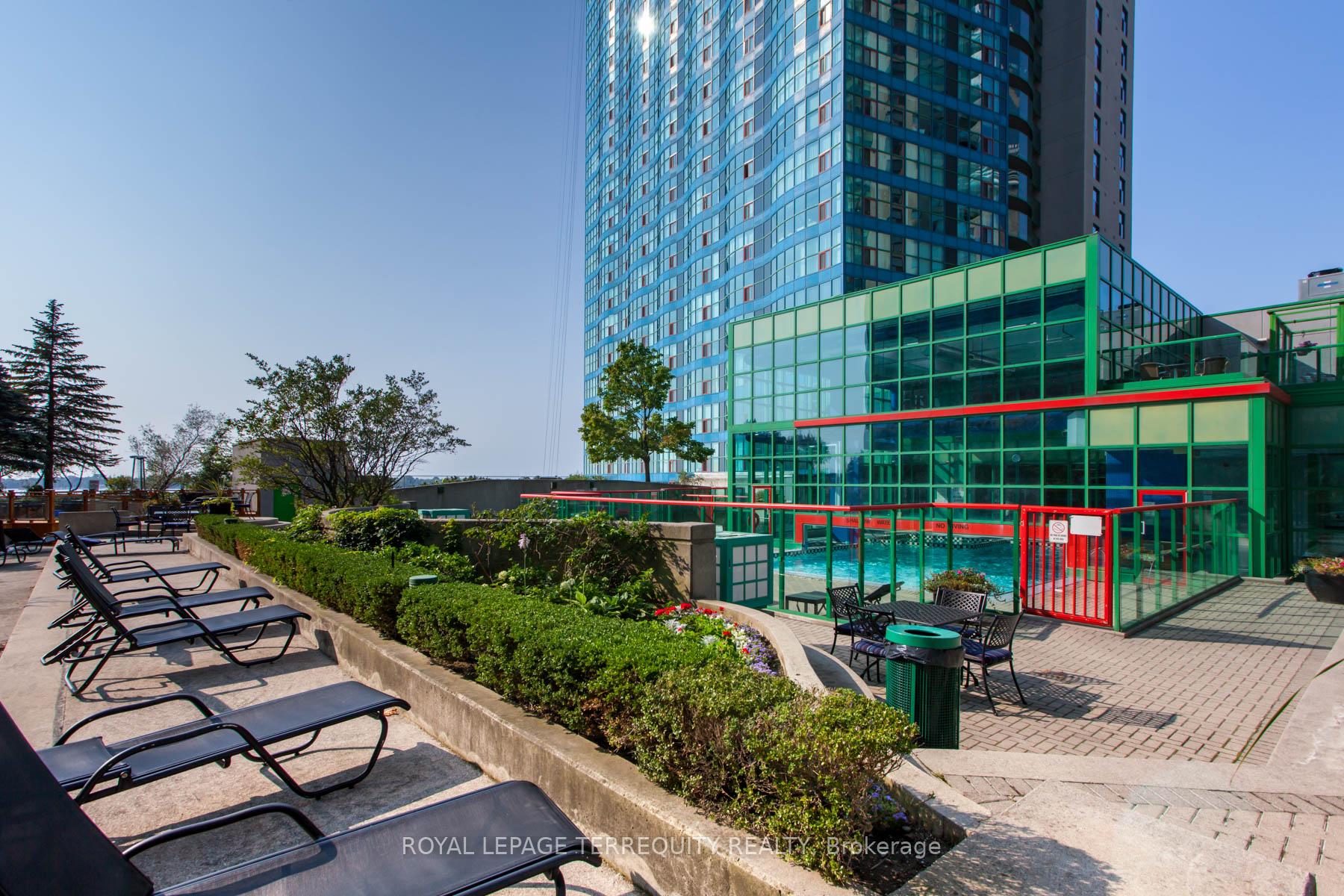 Photo 15 of Unit 708, 99 Harbour Square, Toronto, Waterfront Communities — HOMEH