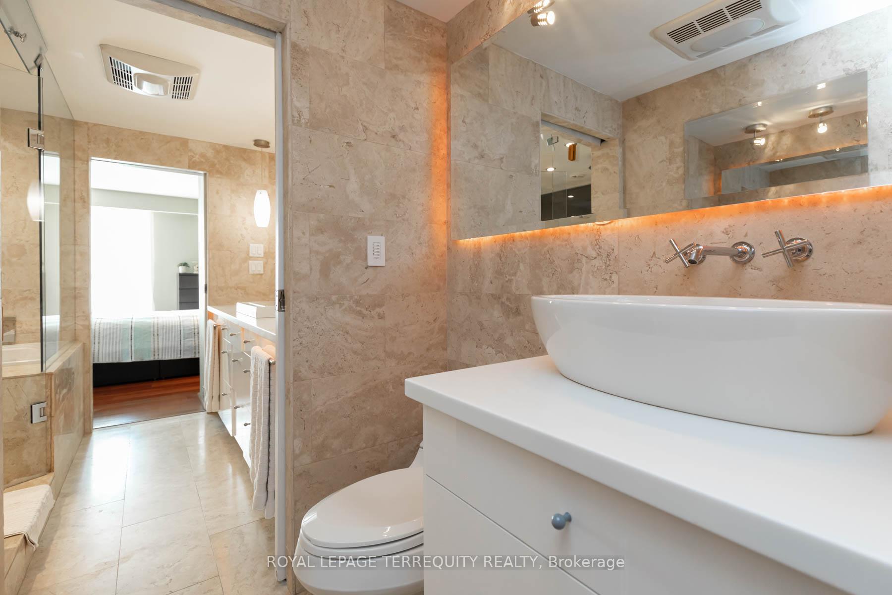 Photo 32 of Unit 708, 99 Harbour Square, Toronto, Waterfront Communities — HOMEH