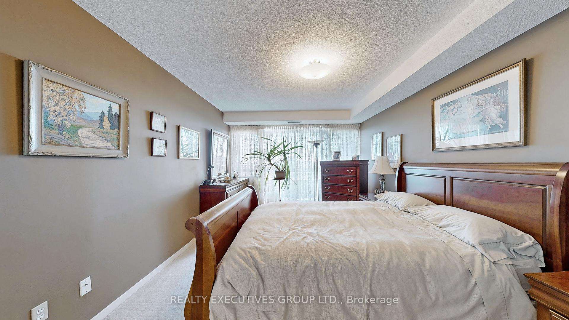 Photo 17 of Unit 1502, 8111 Yonge Street, Markham, Royal Orchard — HOMEH