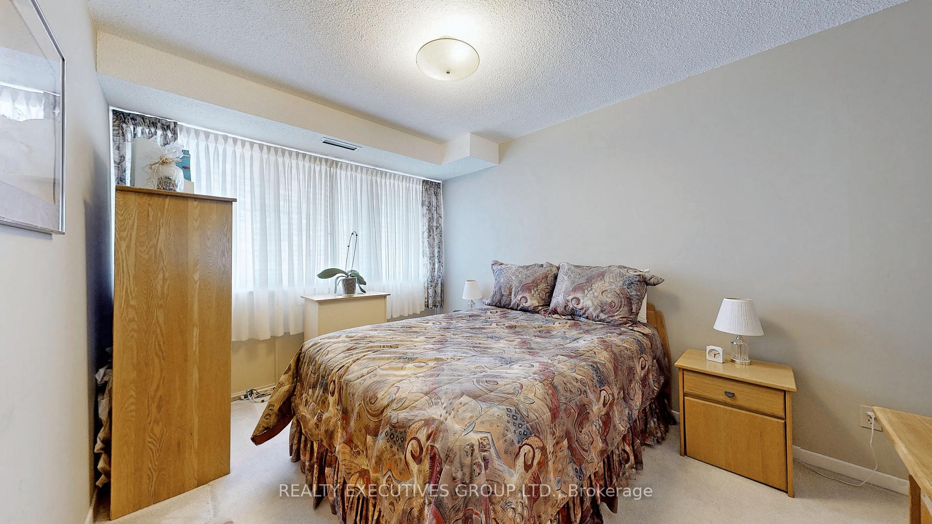 Photo 22 of Unit 1502, 8111 Yonge Street, Markham, Royal Orchard — HOMEH