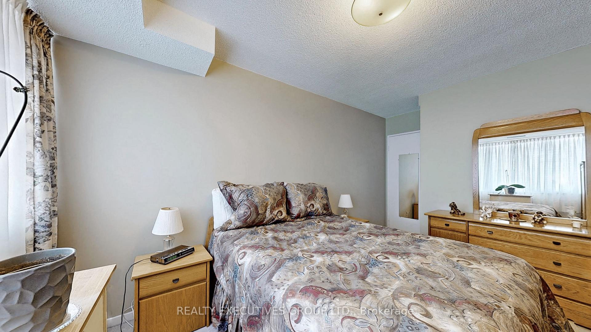 Photo 24 of Unit 1502, 8111 Yonge Street, Markham, Royal Orchard — HOMEH