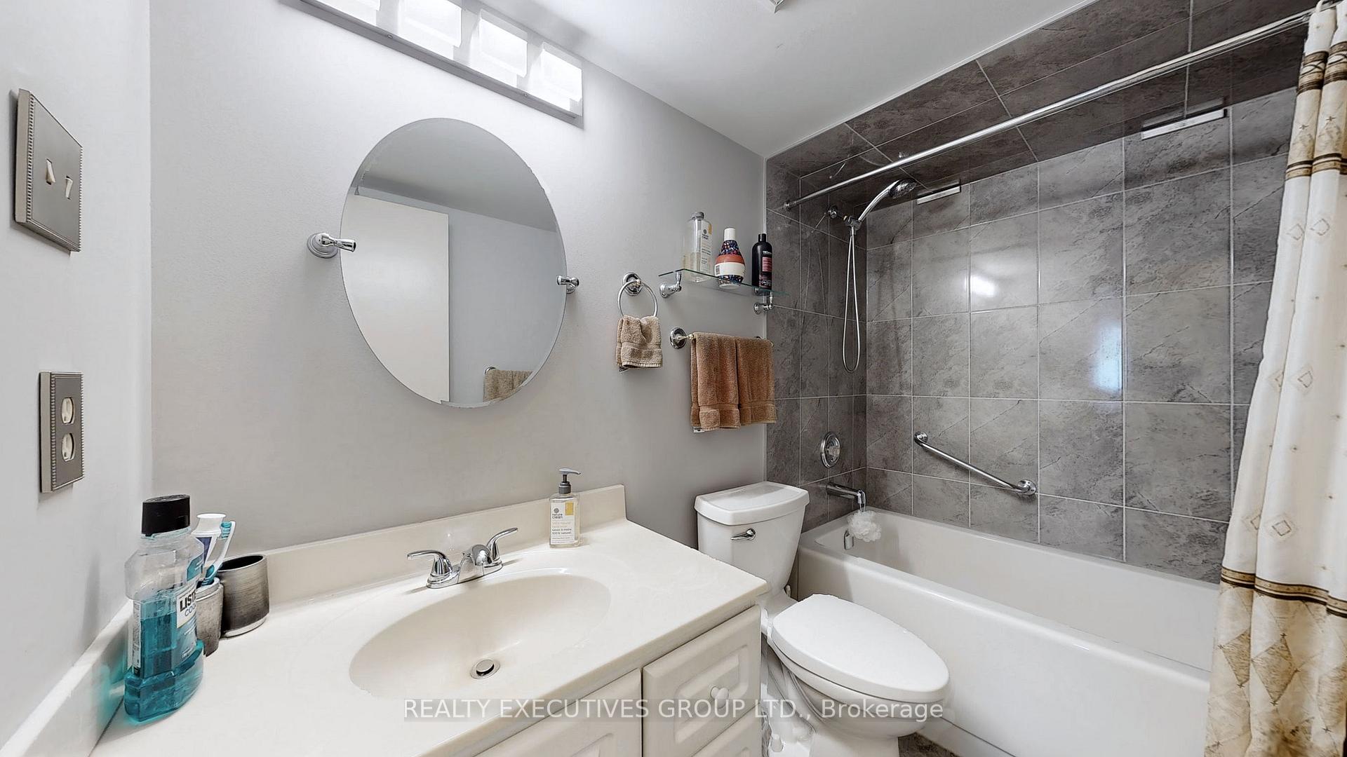 Photo 25 of Unit 1502, 8111 Yonge Street, Markham, Royal Orchard — HOMEH