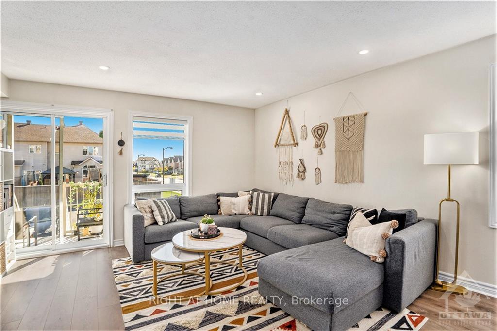 Photo 5 of 644 Lakeridge Drive, Ottawa, Avalon East — HOMEH