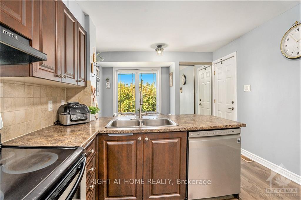 Photo 16 of 644 Lakeridge Drive, Ottawa, Avalon East — HOMEH