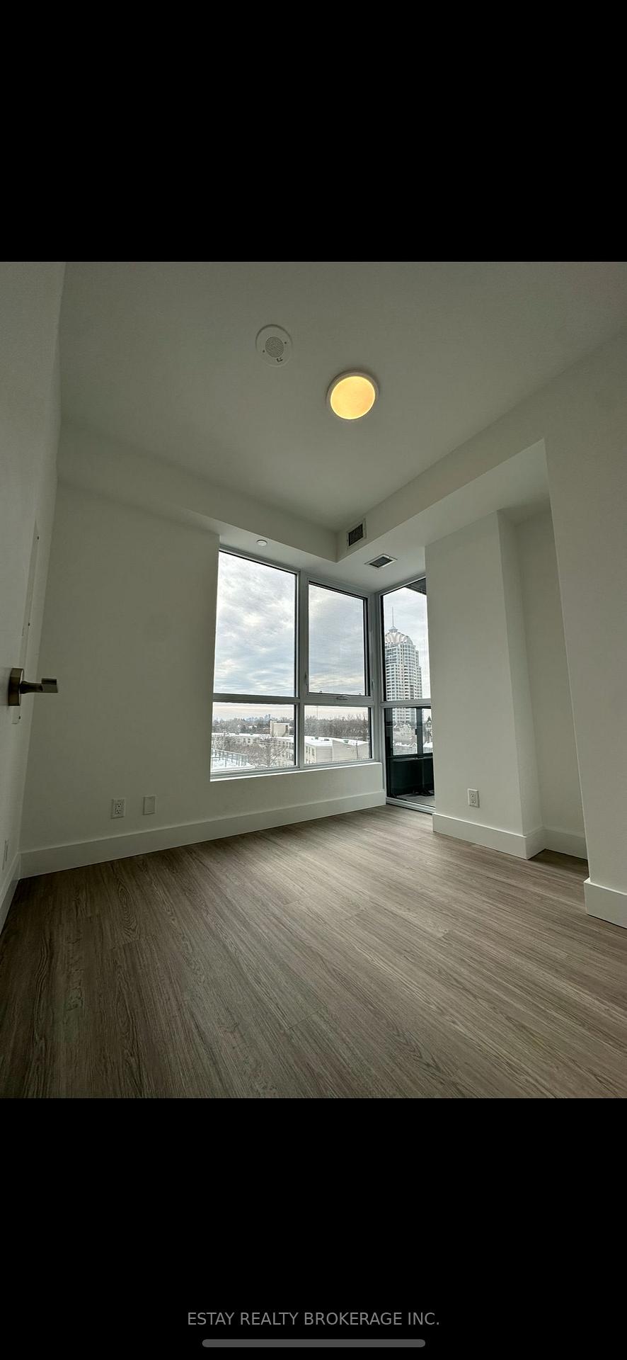 Photo 2 of Unit 599, 6 Greenbriar Road, North York, Bayview Village — HOMEH