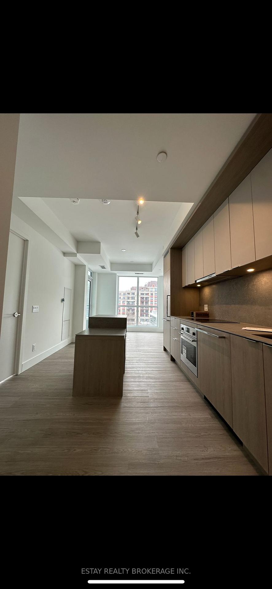 Photo 5 of Unit 599, 6 Greenbriar Road, North York, Bayview Village — HOMEH