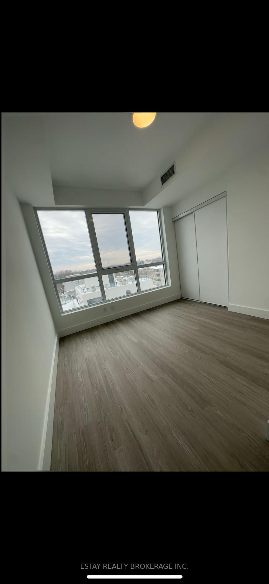 Photo 11 of Unit 599, 6 Greenbriar Road, North York, Bayview Village — HOMEH