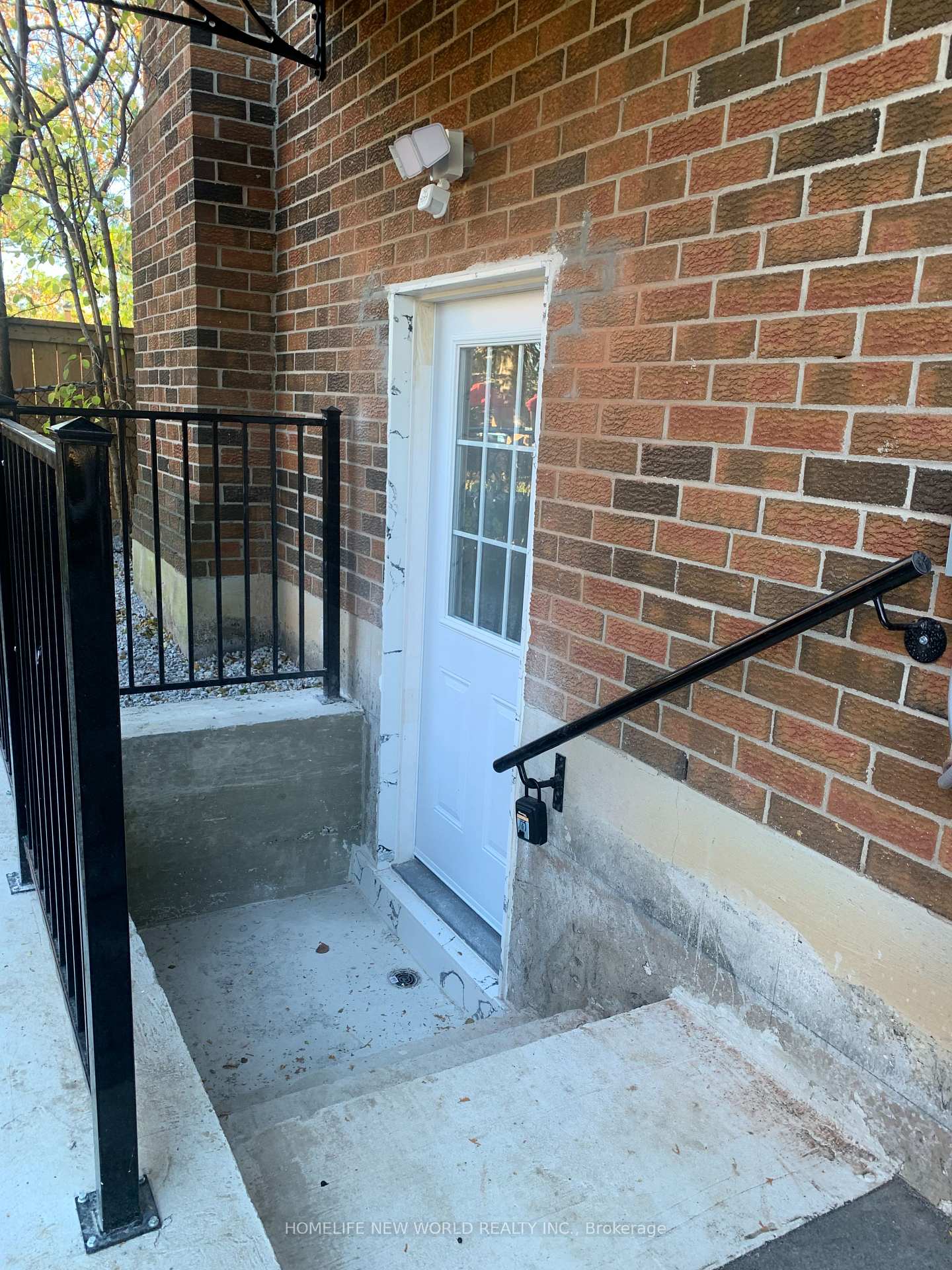 Photo 4 of 51 Seaton Drive, Aurora, Aurora Highlands — HOMEH