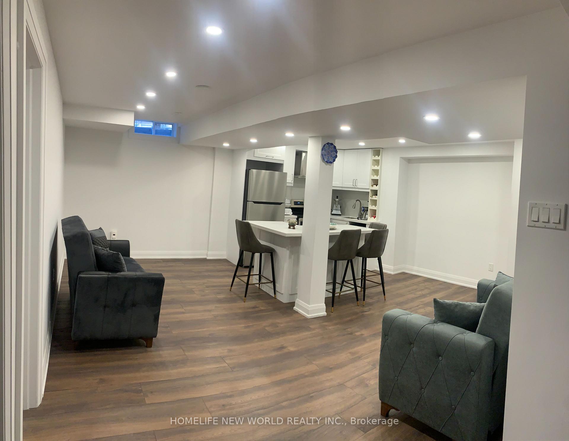 Photo 5 of 51 Seaton Drive, Aurora, Aurora Highlands — HOMEH