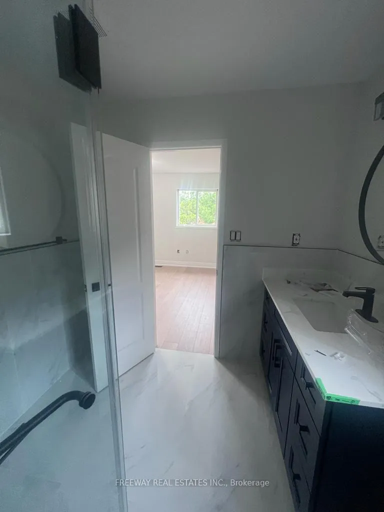 Photo 16 of 11 Ozner Court, Brampton, Fletcher's Meadow — HOMEH