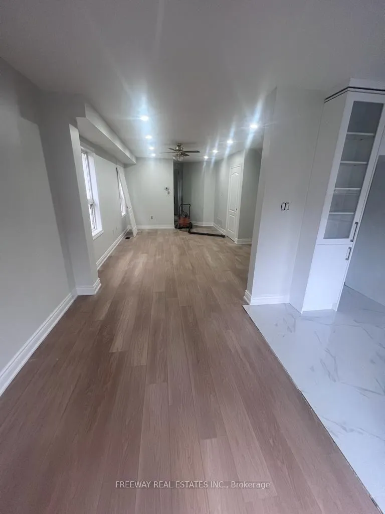 Photo 29 of 11 Ozner Court, Brampton, Fletcher's Meadow — HOMEH