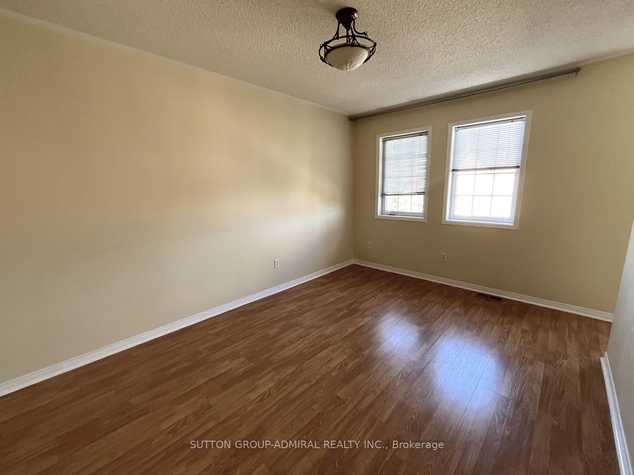 Photo 20 of Unit 35, 19 Foxchase Avenue, Vaughan, East Woodbridge — HOMEH