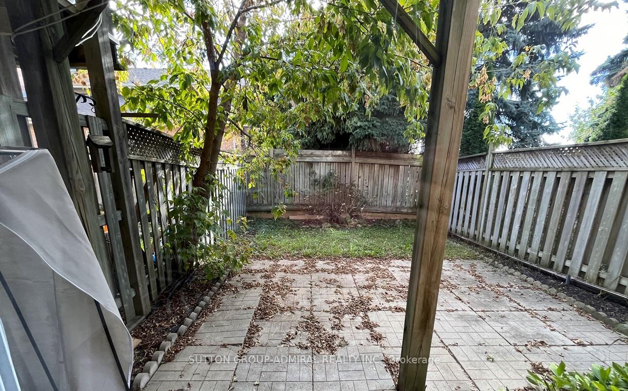 Photo 24 of Unit 35, 19 Foxchase Avenue, Vaughan, East Woodbridge — HOMEH