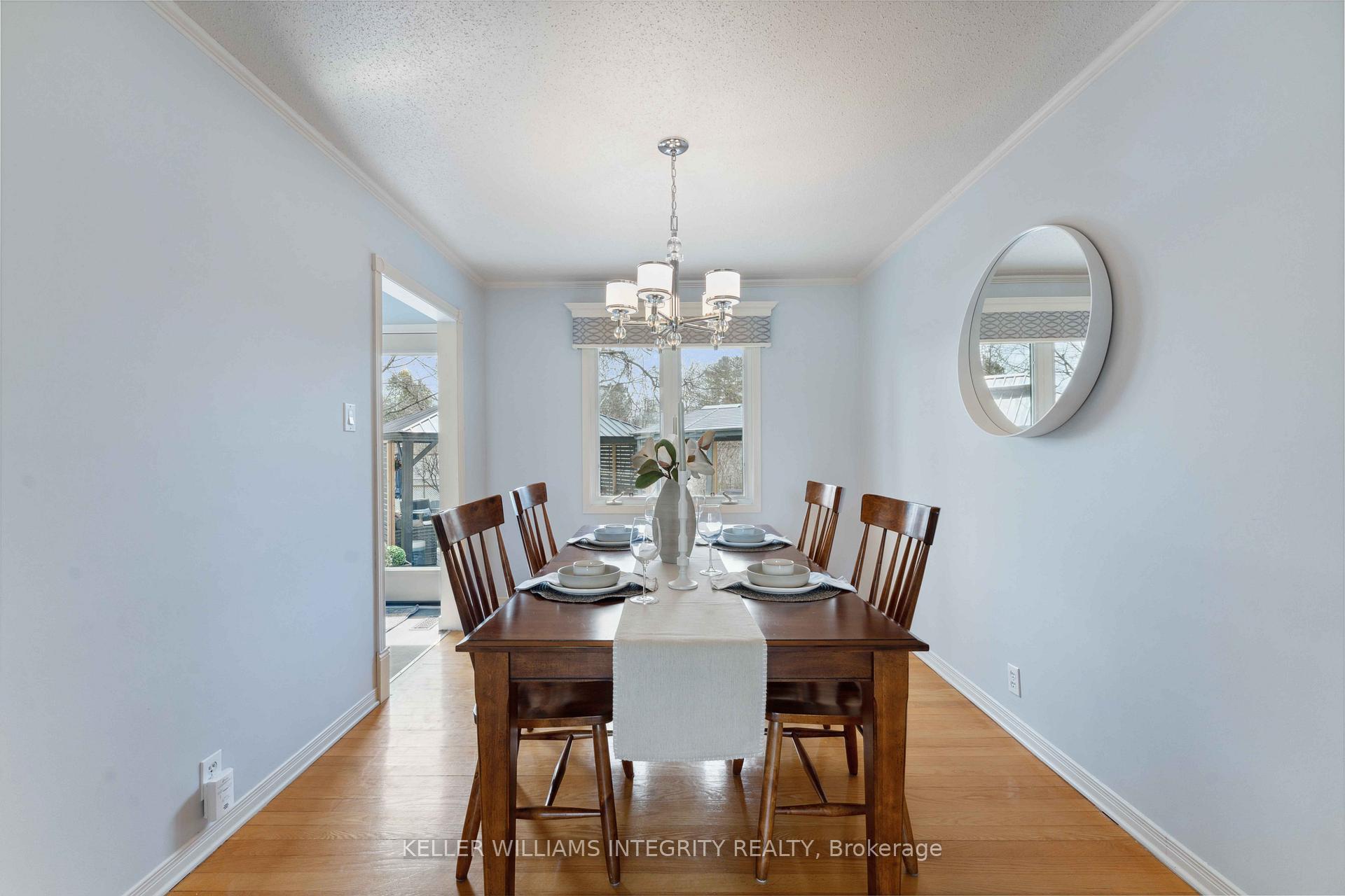 Photo 4 of 6 Whitburn Crescent, Ottawa, Crystal Beach — HOMEH
