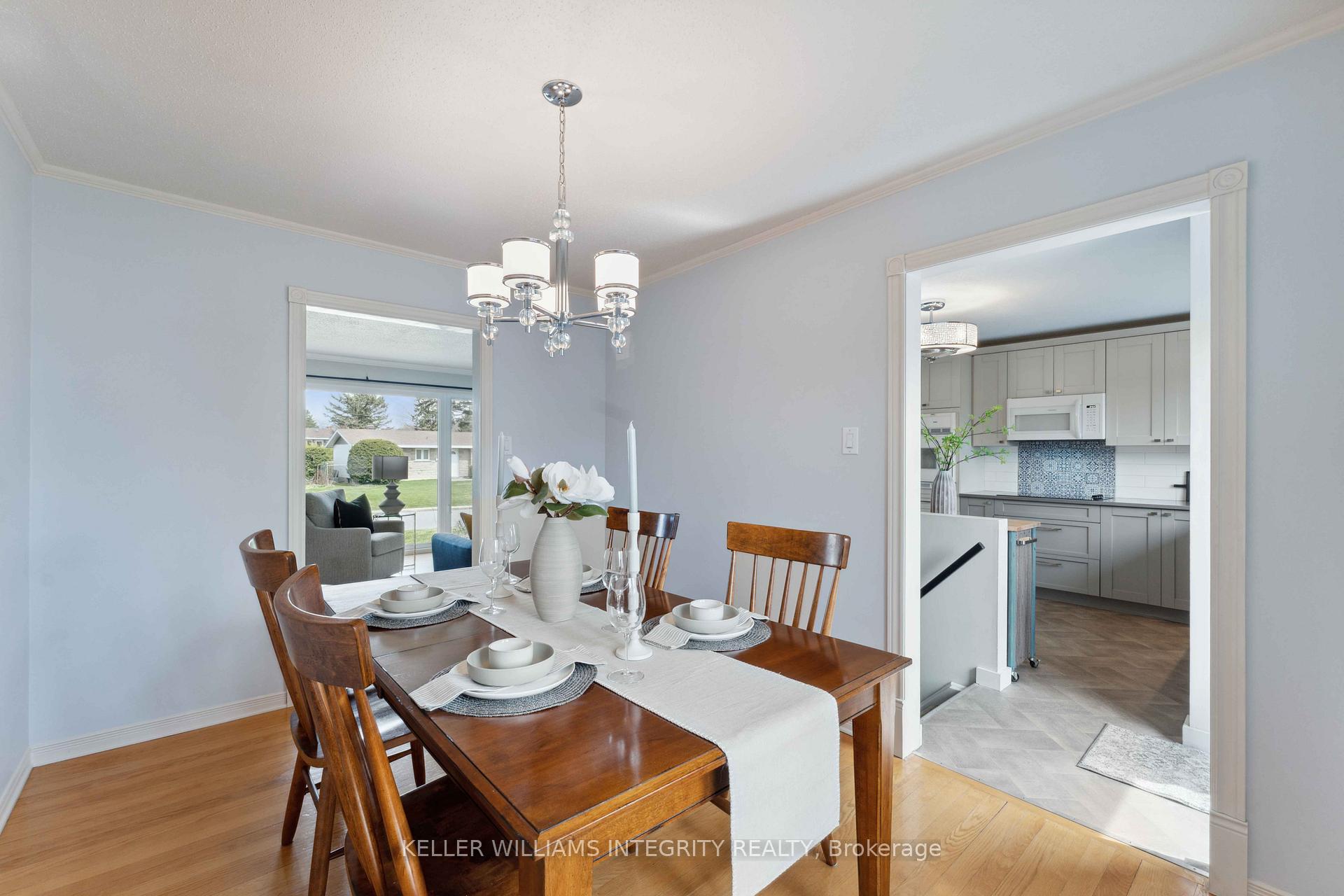 Photo 5 of 6 Whitburn Crescent, Ottawa, Crystal Beach — HOMEH