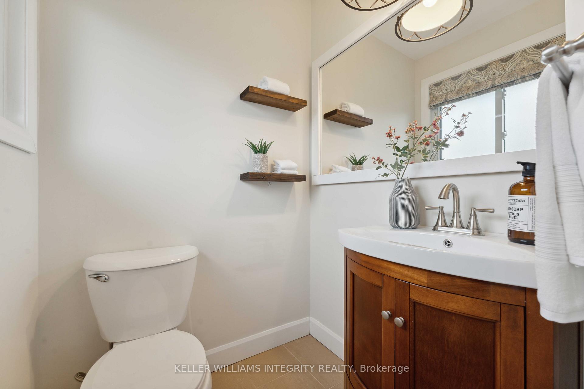 Photo 10 of 6 Whitburn Crescent, Ottawa, Crystal Beach — HOMEH