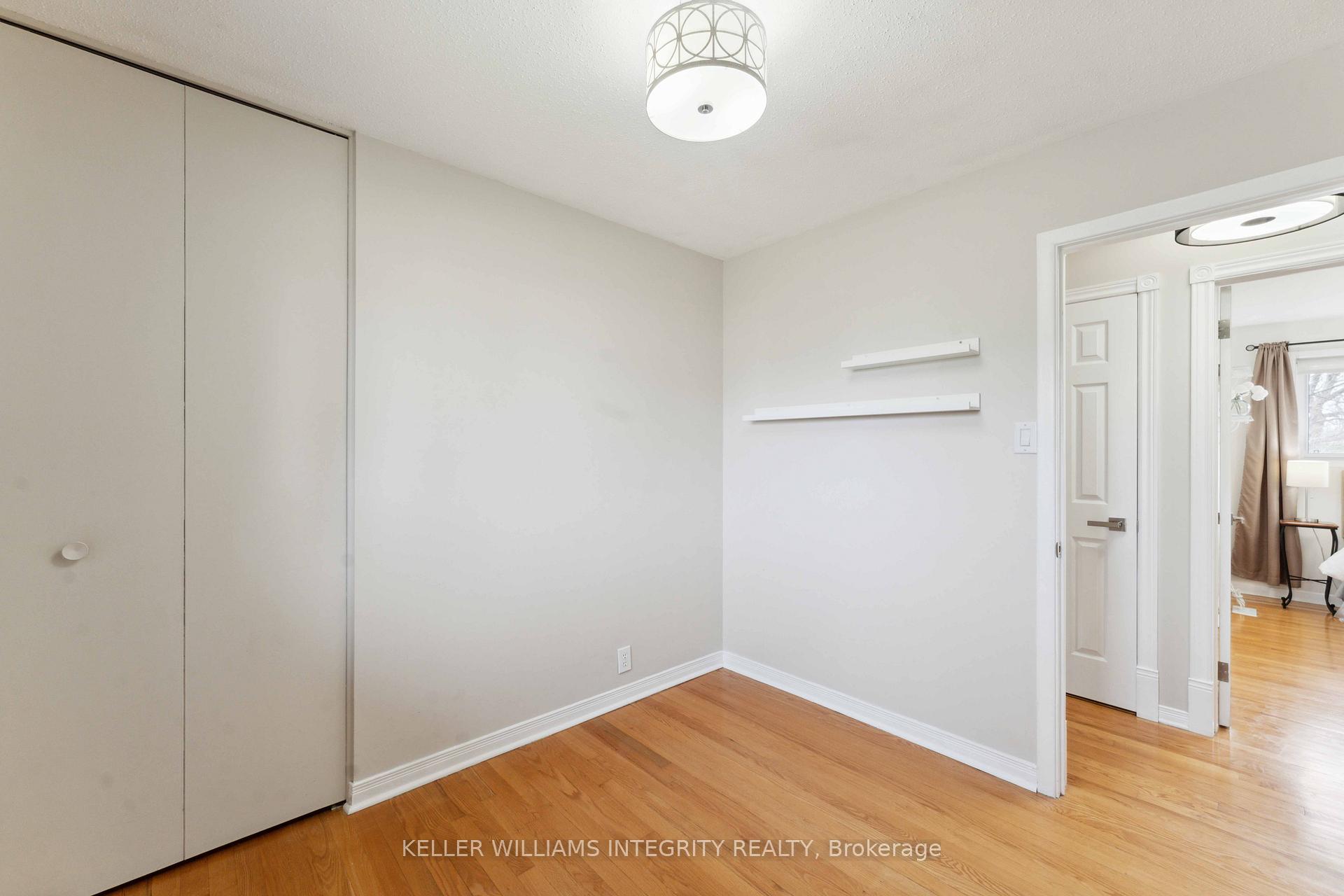Photo 20 of 6 Whitburn Crescent, Ottawa, Crystal Beach — HOMEH