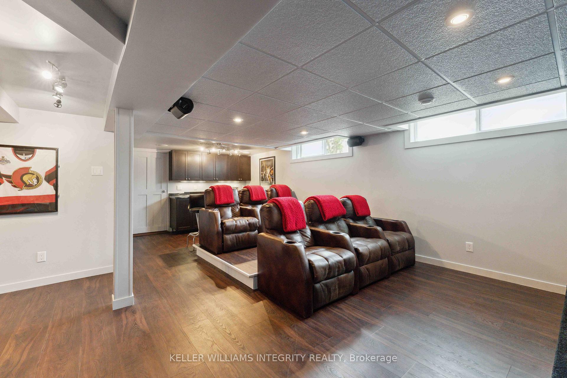 Photo 25 of 6 Whitburn Crescent, Ottawa, Crystal Beach — HOMEH