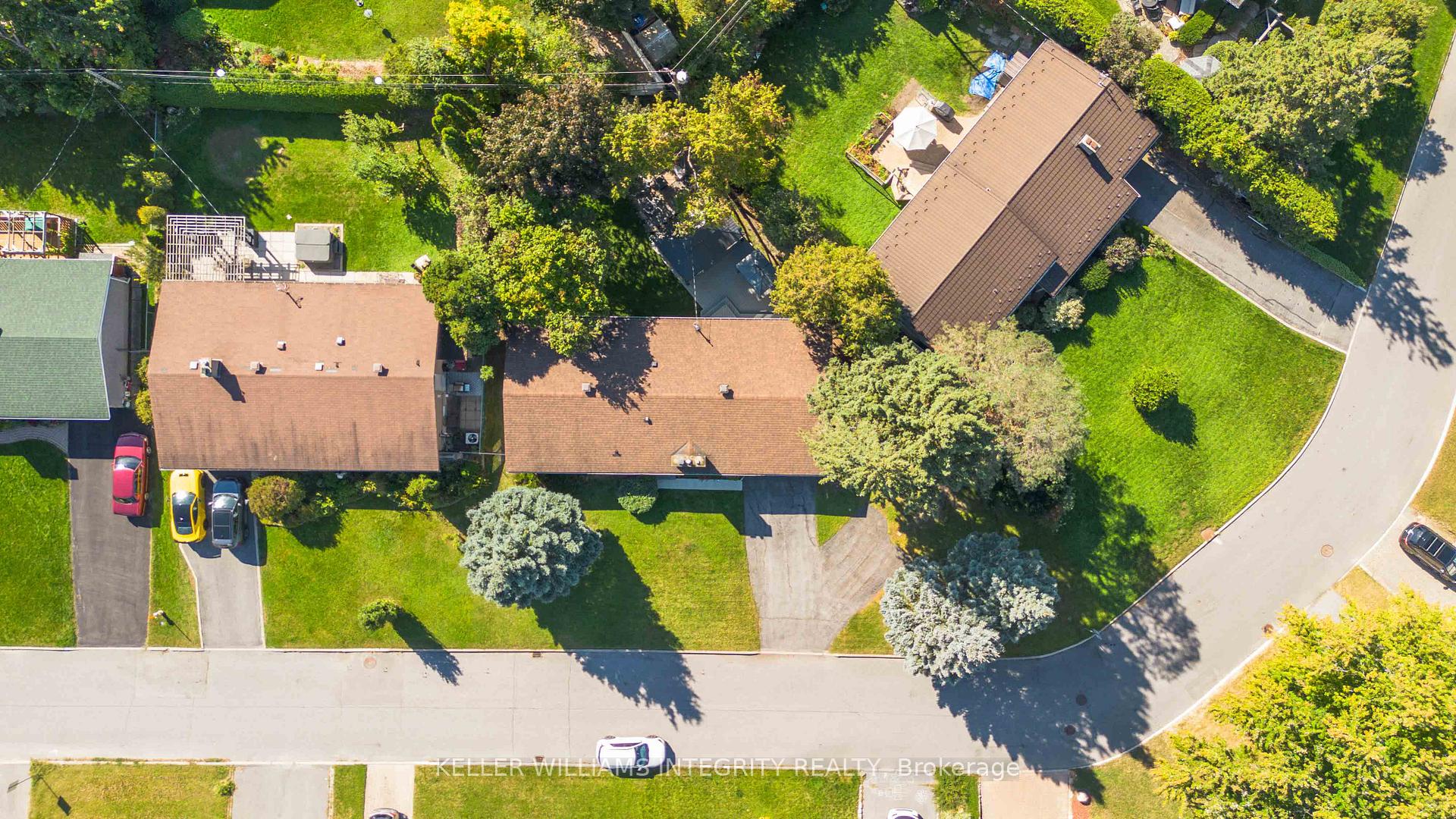 Photo 33 of 6 Whitburn Crescent, Ottawa, Crystal Beach — HOMEH