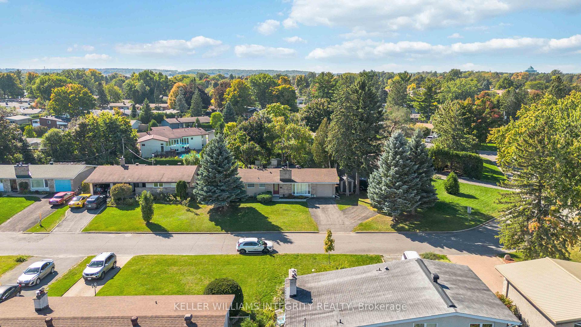 Photo 32 of 6 Whitburn Crescent, Ottawa, Crystal Beach — HOMEH