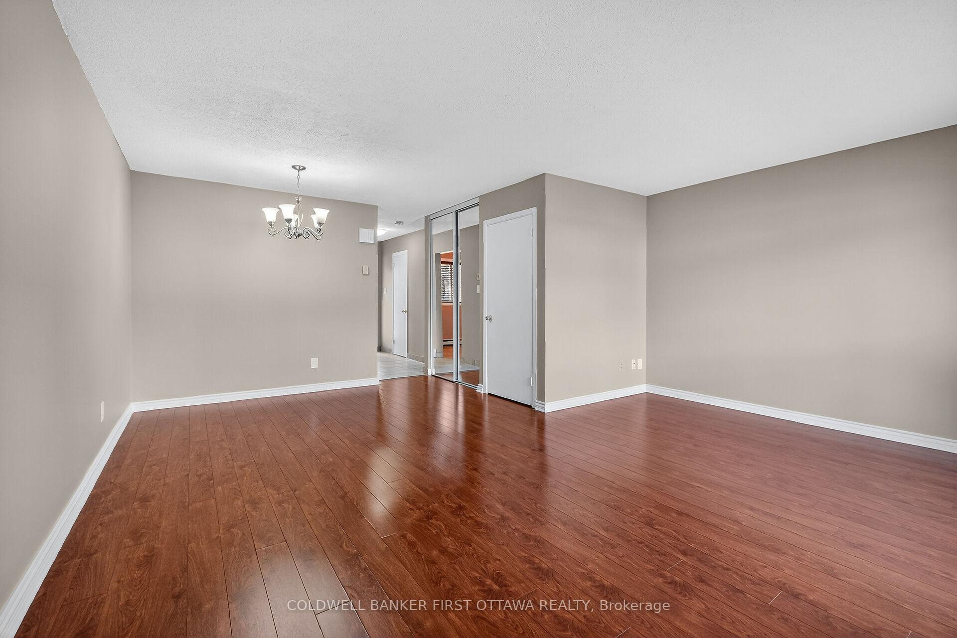 Photo 5 of Unit 146, 3023 Olympic Way, Ottawa, Blossom Park/Leitrim — HOMEH