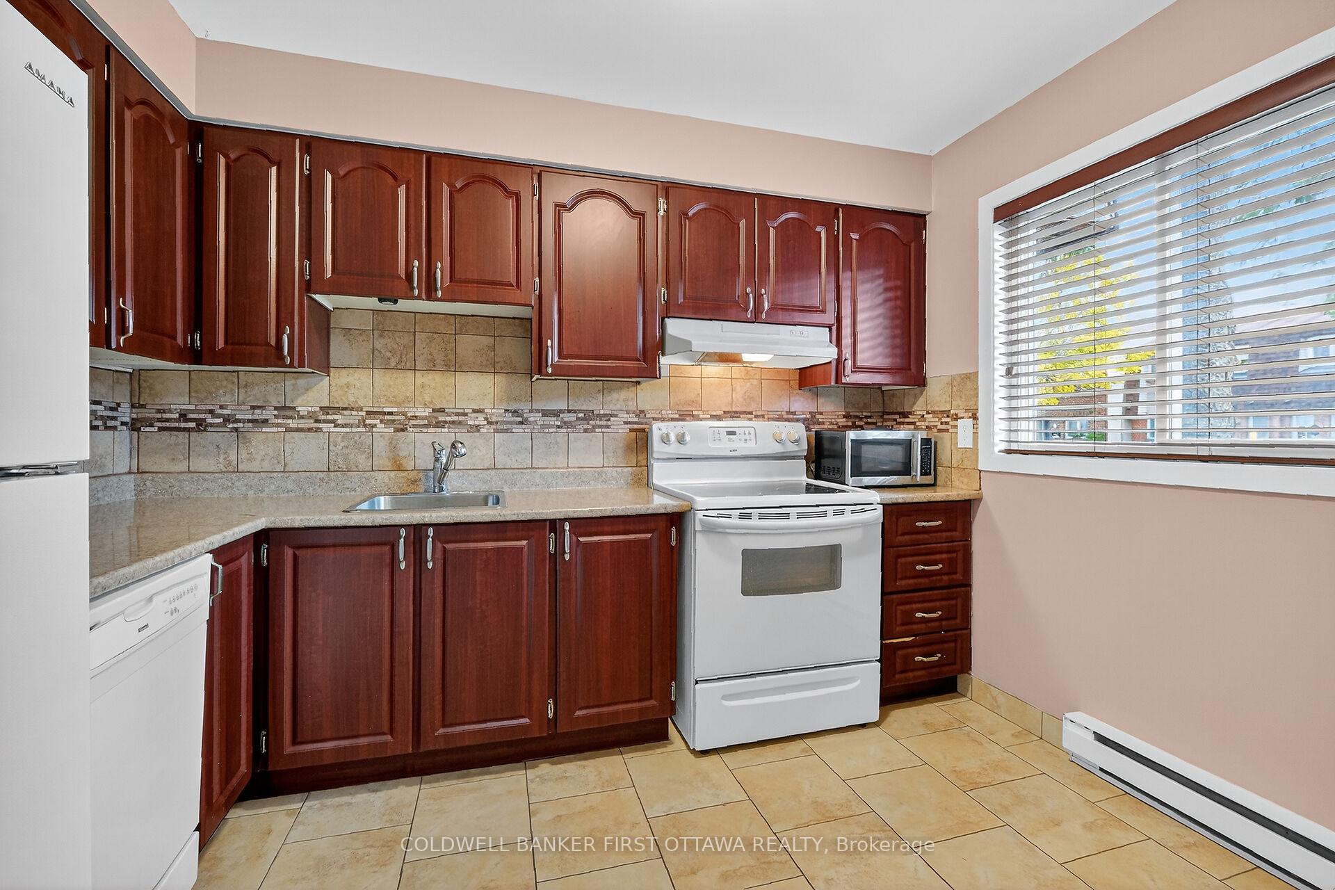 Photo 7 of Unit 146, 3023 Olympic Way, Ottawa, Blossom Park/Leitrim — HOMEH