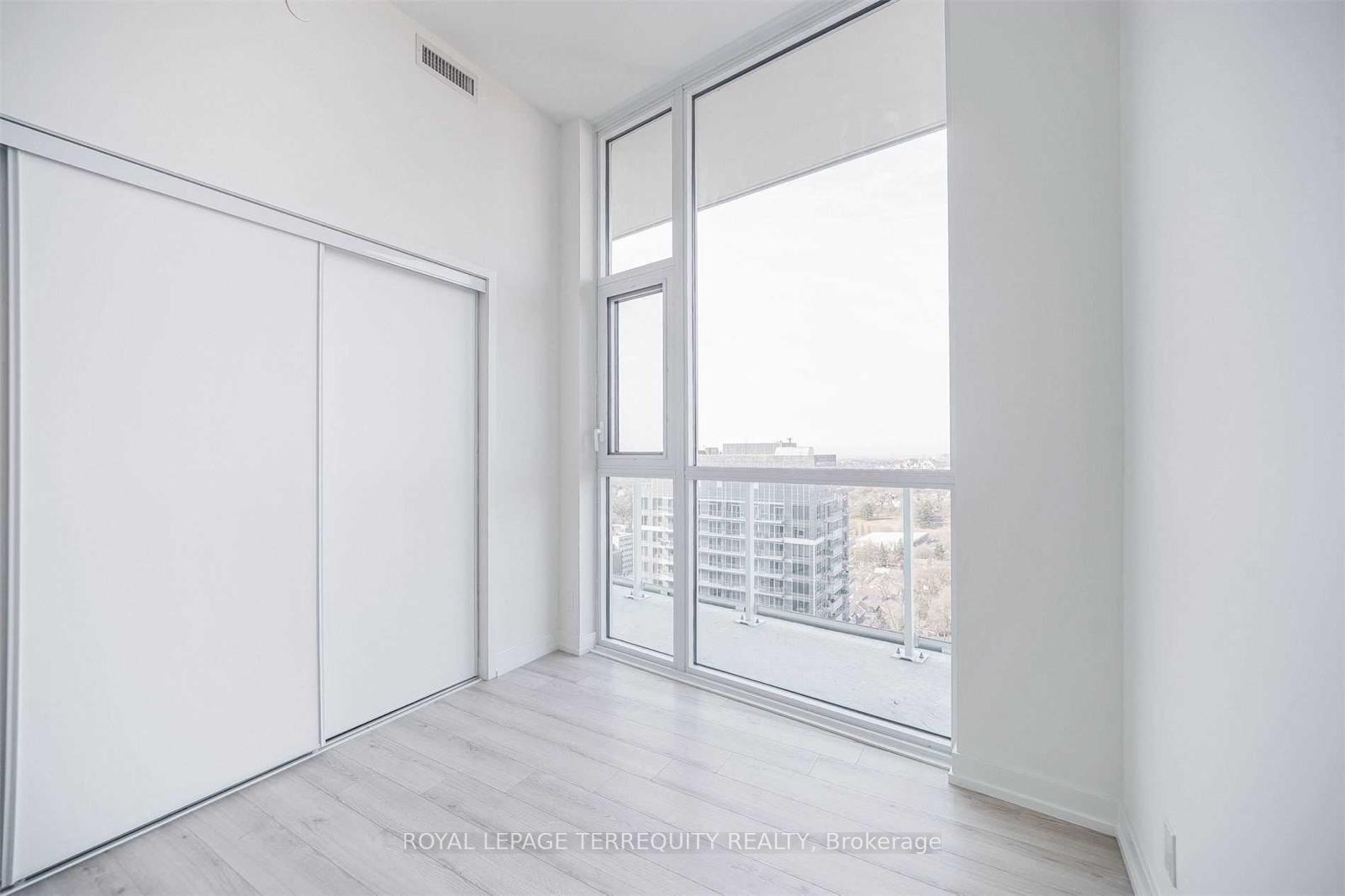 Photo 6 of Unit 1710, 33 Helendale Avenue, Toronto, Yonge-Eglinton — HOMEH