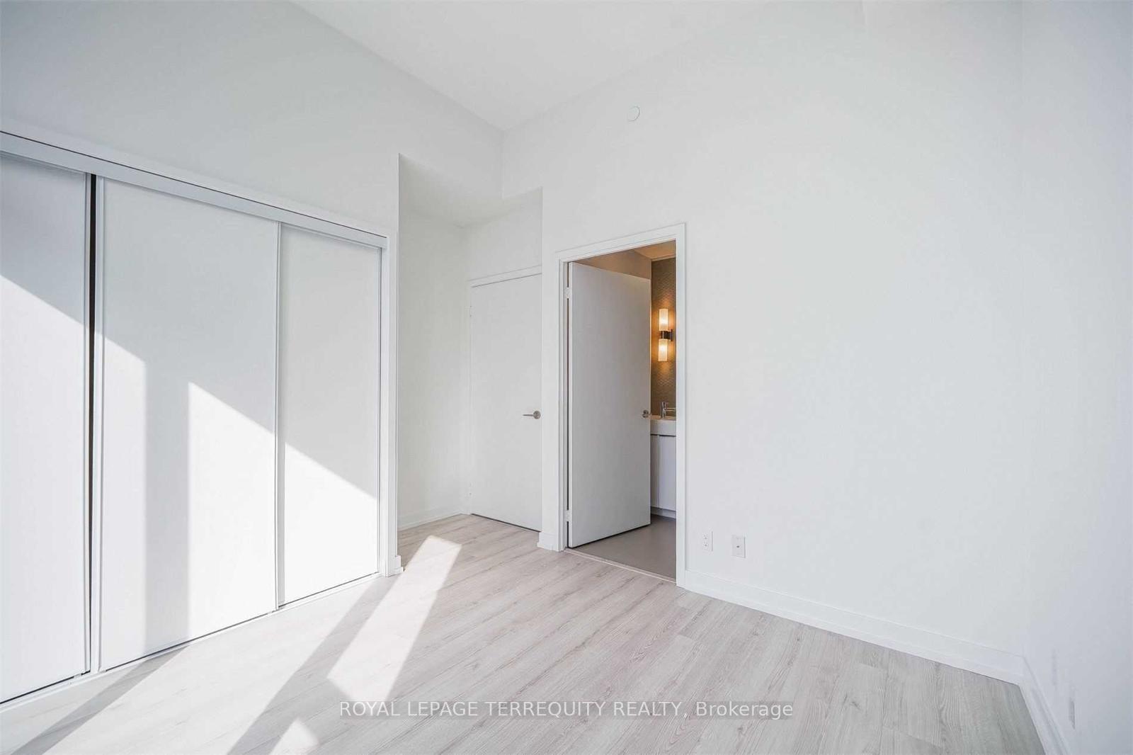 Photo 11 of Unit 1710, 33 Helendale Avenue, Toronto, Yonge-Eglinton — HOMEH