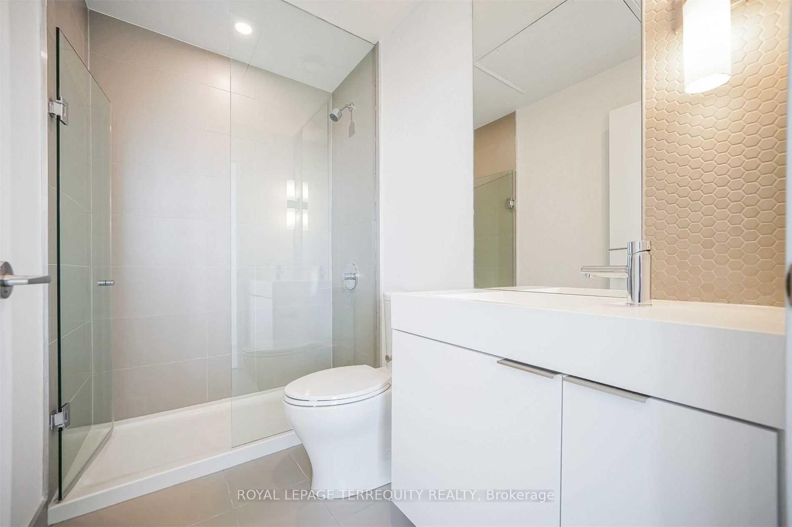Photo 13 of Unit 1710, 33 Helendale Avenue, Toronto, Yonge-Eglinton — HOMEH