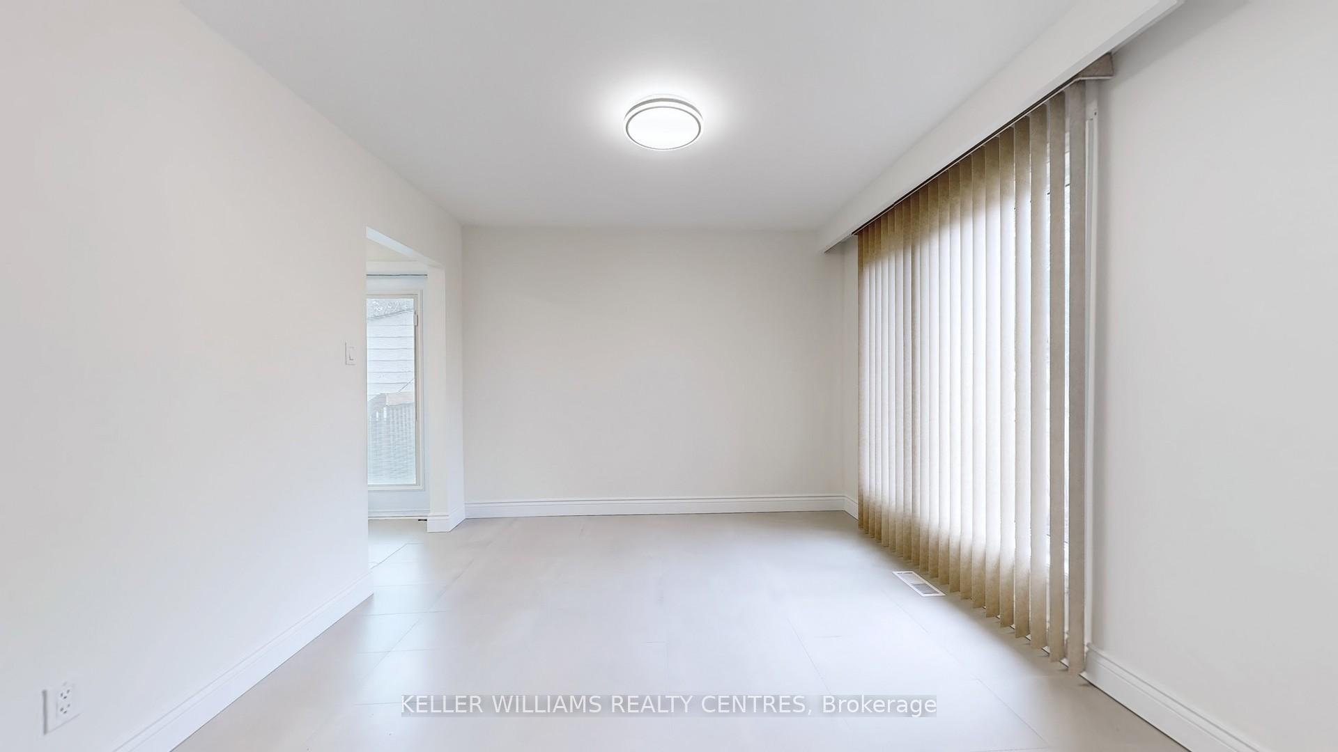 Photo 5 of 14 Algonquin Crescent, Aurora, Aurora Heights — HOMEH