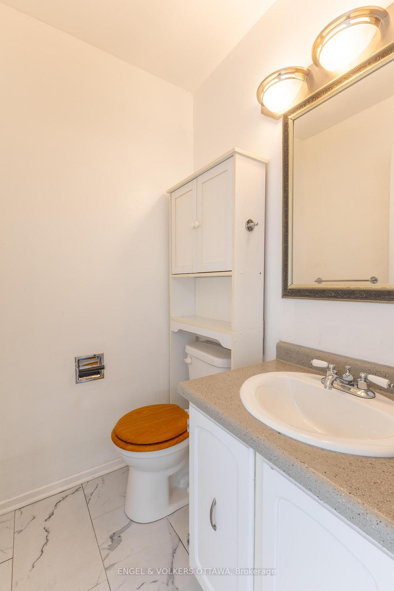 Photo 17 of Unit 32, 5 Bethune Way, Ottawa, Kanata - Beaverbrook — HOMEH