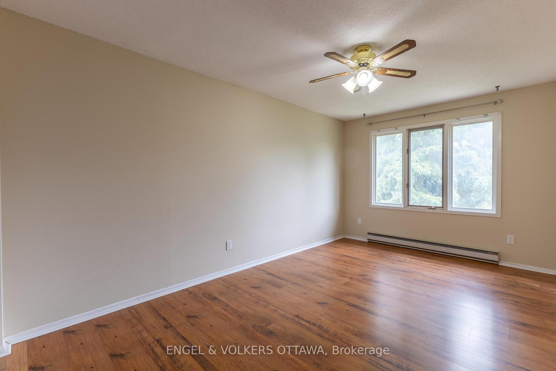 Photo 21 of Unit 32, 5 Bethune Way, Ottawa, Kanata - Beaverbrook — HOMEH
