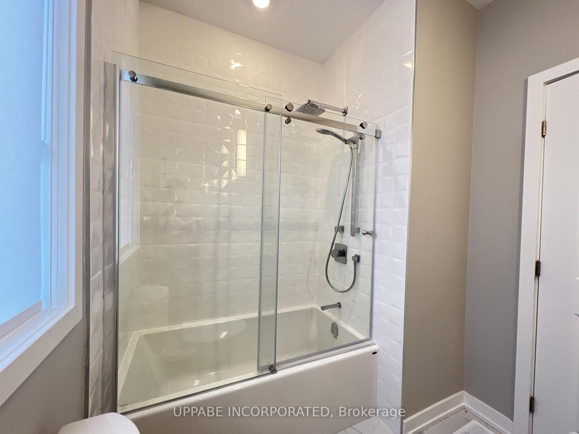Photo 24 of Unit A, 974 Hooper Street, Ottawa, Carlington — HOMEH