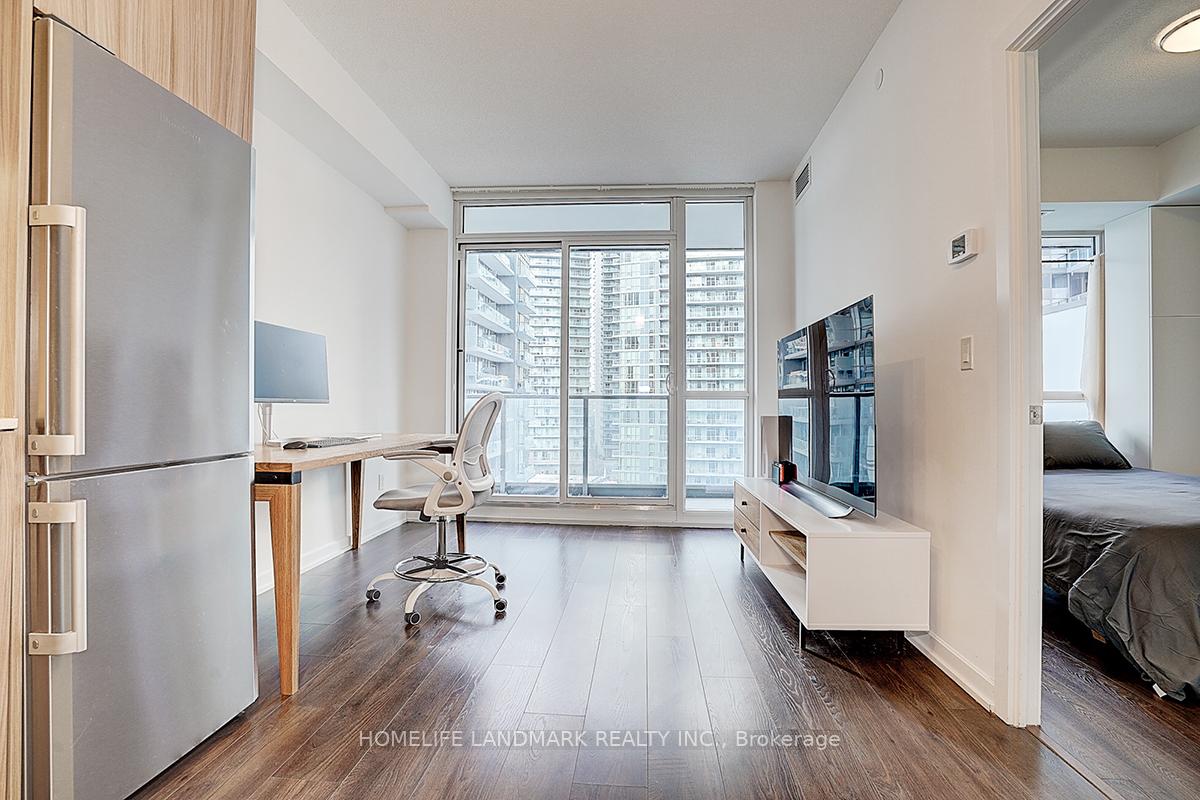 Photo 2 of Unit 806, 50 Forest Manor Road, North York, Henry Farm — HOMEH