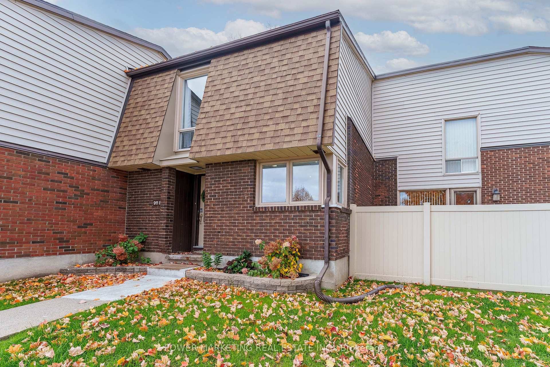 Photo 1 of Unit B, 911 Elmsmere Road, Ottawa, Beacon Hill South — HOMEH