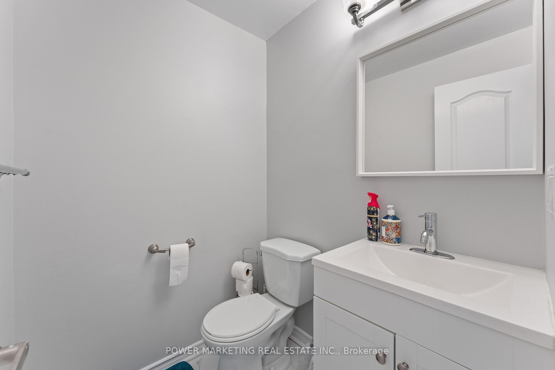 Photo 8 of Unit B, 911 Elmsmere Road, Ottawa, Beacon Hill South — HOMEH