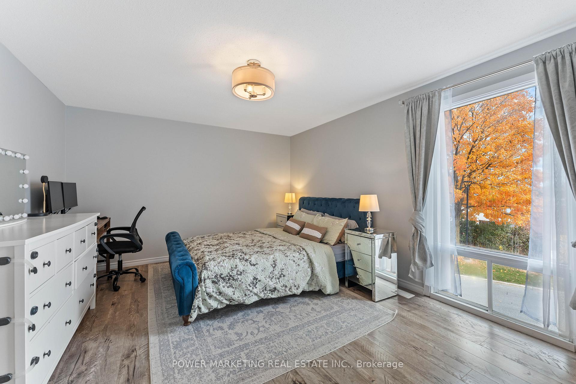 Photo 13 of Unit B, 911 Elmsmere Road, Ottawa, Beacon Hill South — HOMEH