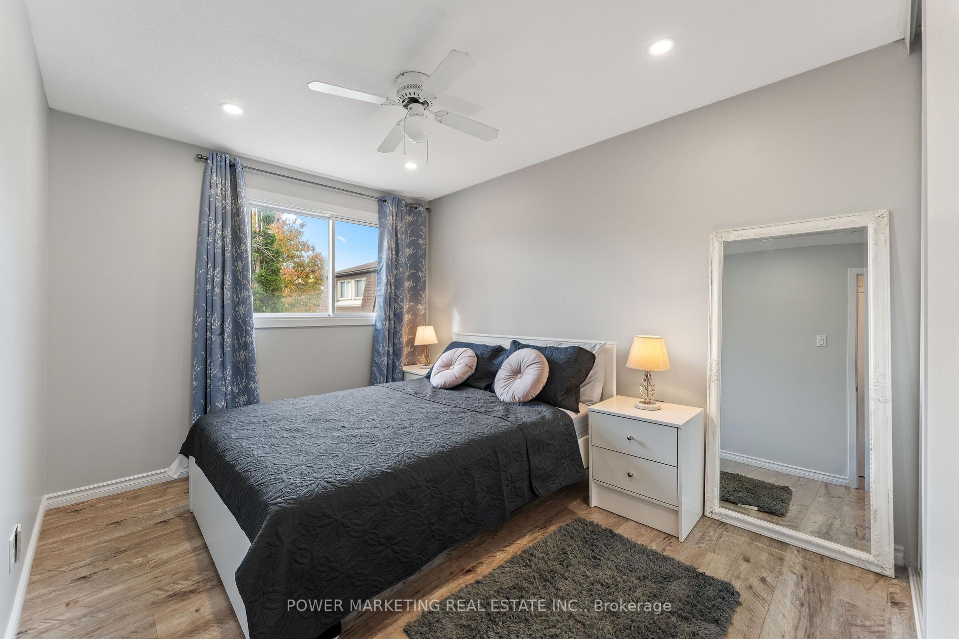 Photo 16 of Unit B, 911 Elmsmere Road, Ottawa, Beacon Hill South — HOMEH