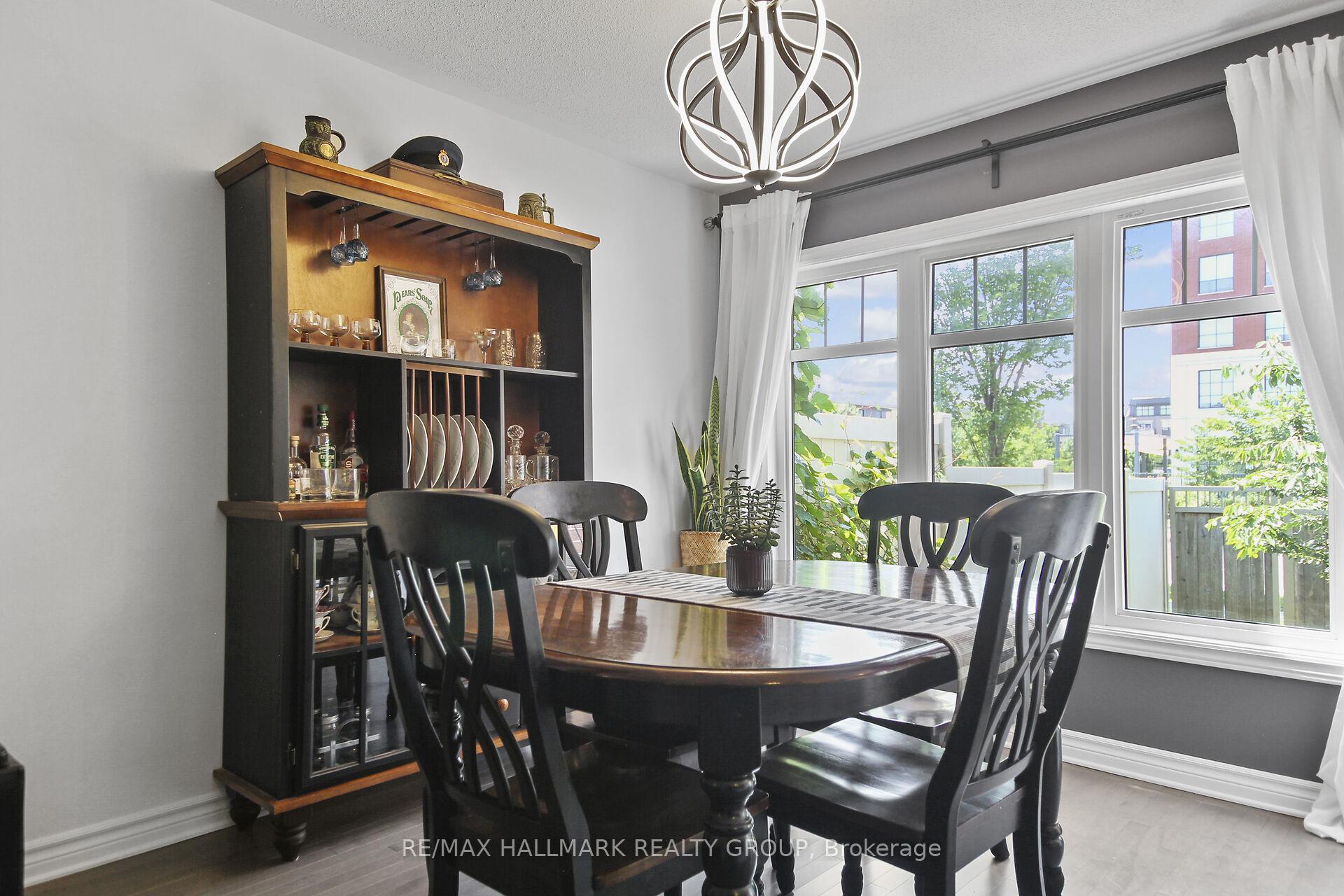 Photo 10 of 219 Mancini Way, Ottawa, Barrhaven - Strandherd — HOMEH