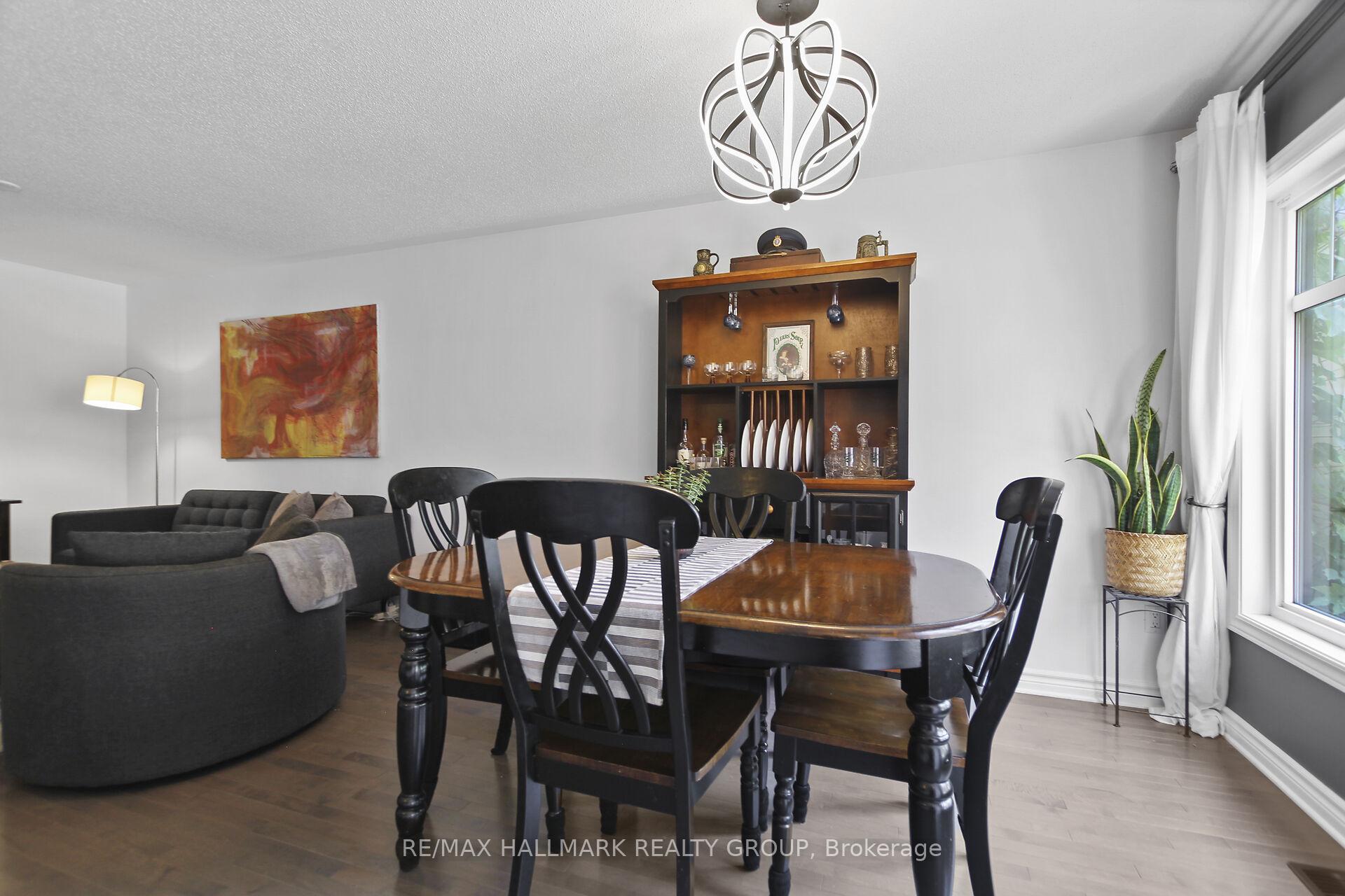 Photo 14 of 219 Mancini Way, Ottawa, Barrhaven - Strandherd — HOMEH